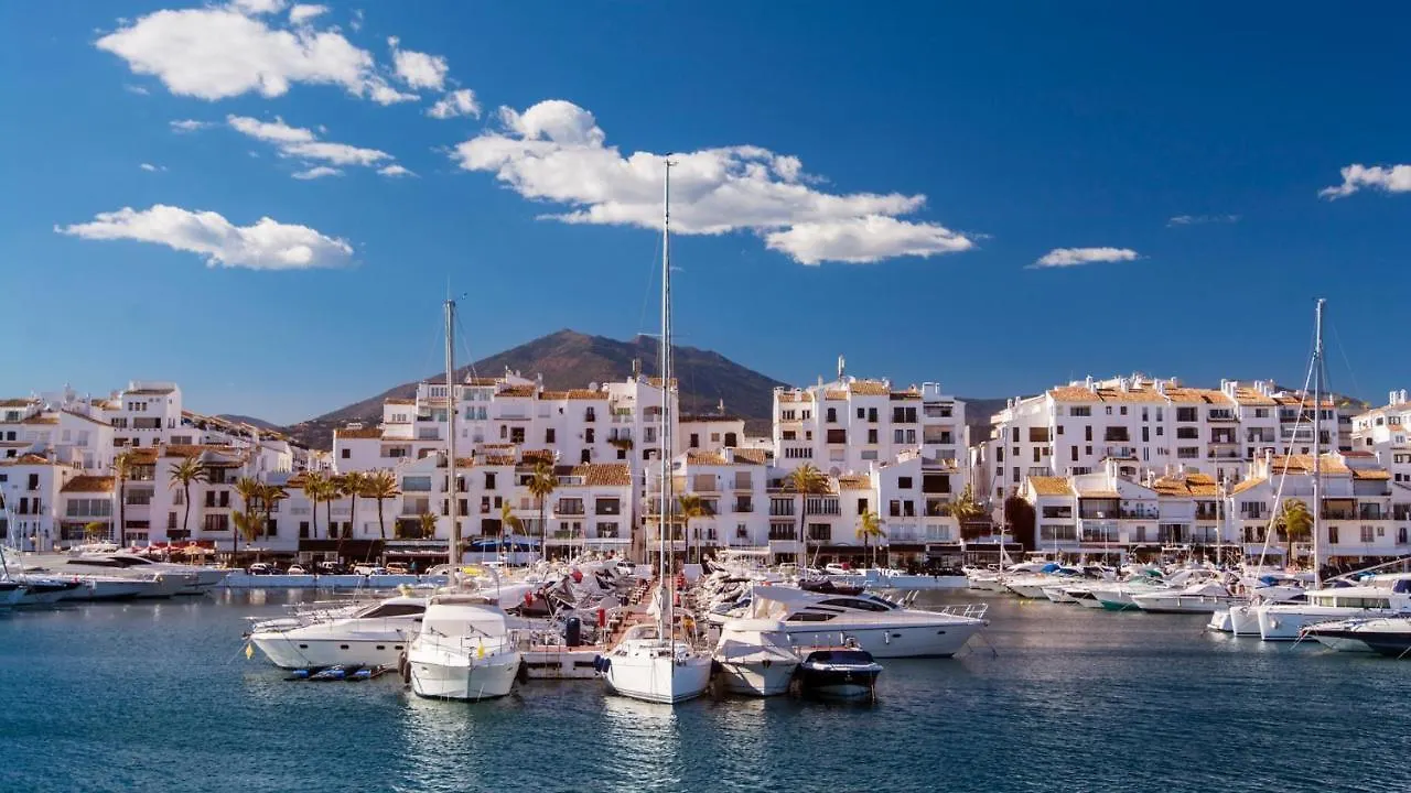 Oleholidays 615 Romana Playa Junto A La Playa Marbella Apartment